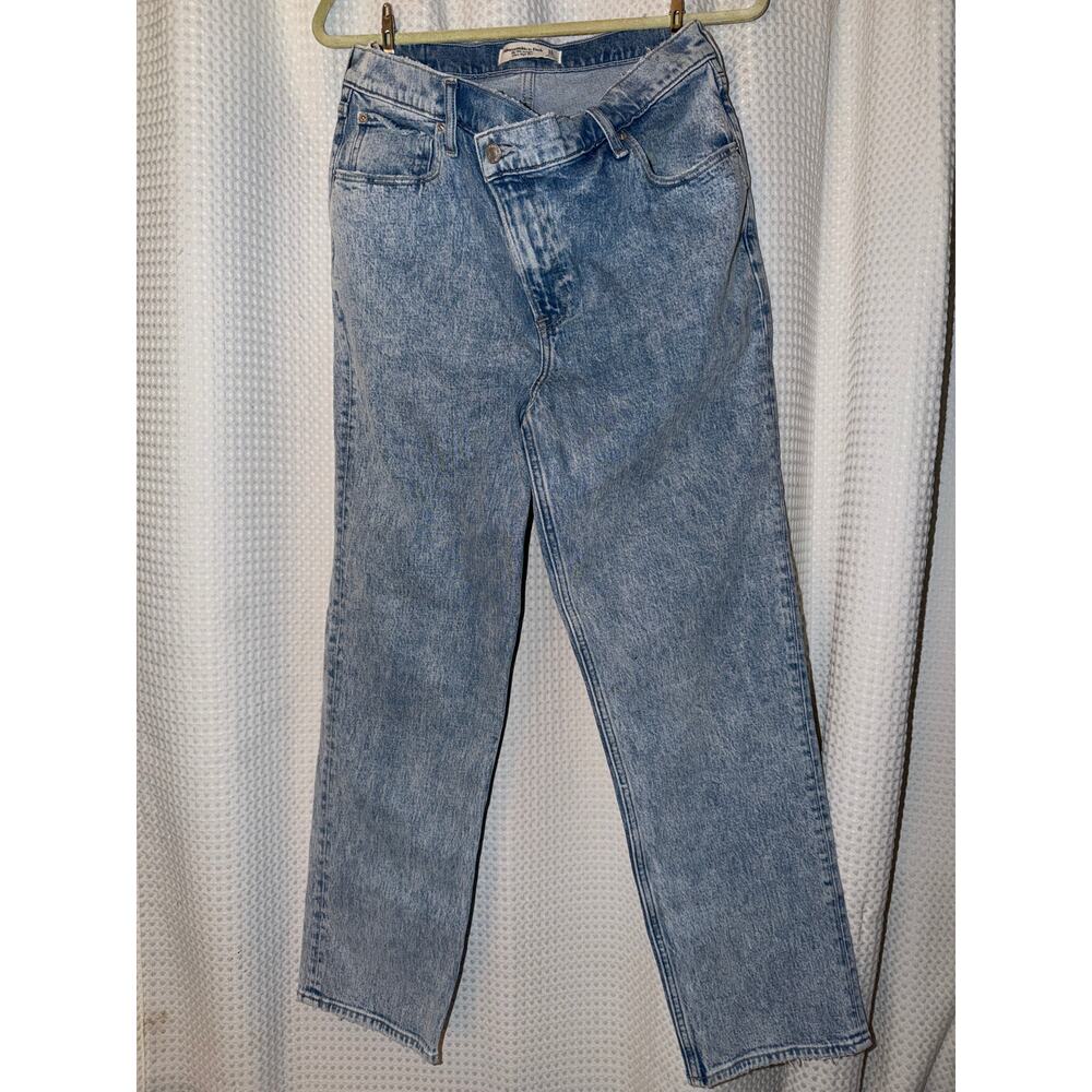 Abercrombie & Fitch 90s Straight Ultra High Rise Jeans 31/12S